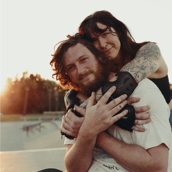 Meet your Posher, Taylor - Picture 3 of 5